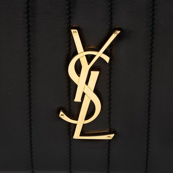 Saint Laurent Matalasse Calfskin Monogram Vicky Belt Bag - Picture 10 of 15